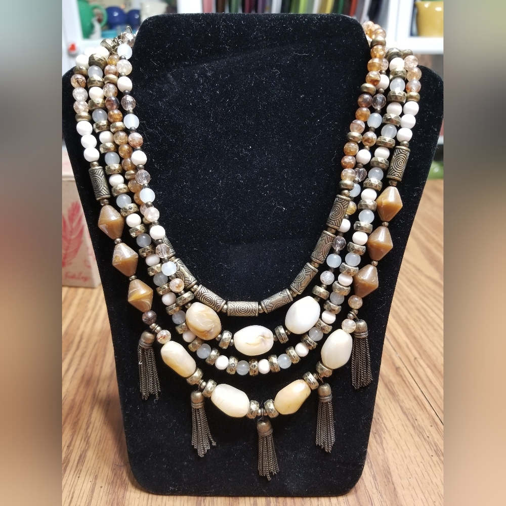 Premier Designs New Neutrals necklace